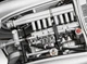 Збірна модель 1:24 автомобіль Mercedes-Benz 300 SLR 70th Anniversary Revell 05633 - зображення 5