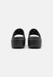 Жіночі шльопанці Платформа Чорні Crocs Stomp Slide Black (40-41, чорний) - зображення 5