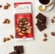 Шоколад Lindt Les Grandes Mandel-Fleur de Sel 150г - зображення 4