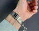 Мужские часы Casio MTP-B145D-4A2 розовые 50 м - изображение 4