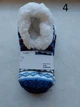 Жіночі теплі шкарпетки-тапочки з білим хутром новорічні сліди зі сніжинками 36-39 Синій (105/4) - зображення 4