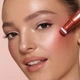 Румяна-хайлайтер Charlotte Tilbury Glowgasm Beauty Light Wand Pinkgasm 12 мл - изображение 4