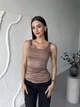 Майка женская эластичная с широкими бретелями кофейного цвета 37886 46/48 - изображение 3