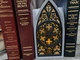 Нічник-підставка для книг у вигляді готичного вікна. Aivory - зображення 1