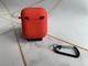 Силіконовий футляр з карабіном для AirPods 1 2 червоний 14 матова поверхня захист від пошкоджень - зображення 7