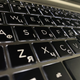 Ультрабук Б-класс HP EliteBook 850 G7 / 15.6" (1920x1080) IPS / Intel Core i5-10310U (4 (8) ядра по 1.7 - 4.4 GHz) / 16 GB DDR4 / 256 GB SSD / Intel UHD Graphics / WebCam / HDMI / Fingerprint б/у + Подарок Беспроводная мышь / USB - изображение 6