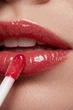 Блеск-масло для губ Ukrainian Rose Infused Lip Balm & Oil Strawberry Rose Ярко-розовый 7 мл - изображение 2