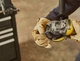 Шлифмашина угловая аккумуляторная Stanley FatMax SFMCG700B - изображение 7