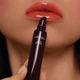 Блеск для губ Kiss Me Intense Hydrating Lip Treatment - Что-то на десерт (8 мл) - изображение 3