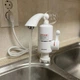 Кран водонагреватель электрический проточный 3000W для кухни и ванной комнаты с мгновенным нагревом воды и индикатором нагрева, нижним подключением и поворотным гусаком Белый, SX-305-N - изображение 1
