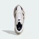 Жіночі Кросівки Lightshift 2.0 adidas JQ9639 38.5 (5.5 UK) білий (4068807044425) - зображення 3