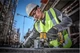 Ударний гайковерт DeWalt 18V POWERSTACK 1/2' 406 Нм з 2 акумуляторами 1.7 Аг (DCF921E2T-QW) - зображення 6