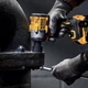 Akumulatorowy klucz udarowy DeWalt 18 V XR 1/2" 406 Nm z 2 akumulatorami 5 Ah (DCF921P2G-QW) - obraz 13