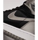 Жіночі кросівки Air Jordan 1 Retro High Og FD4810-010 шкіряні чорні з срібним Розмір 42.5 - изображение 8