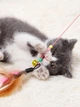 Интерактивная игрушка для котов и кошек удочка для зубов котёнка VMHouse активные игрушки с перьями и колокольчиком дразнилка на палочке белый с розовым (0146-0001) - изображение 7