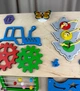 Великий бізіборд-будиночок монтесори 55×30×30 см деревяний з місцем для зберігання всередині для дівчаток та хлопчиків натурального кольору - зображення 12