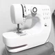 Многофункциональная портативная швейная машинка электрическая Sewing Machine 609А с подсветкой и педалью - изображение 7