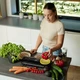 Вакуумный упаковщик автоматический запайщик Yoer Fresh Food VSS01BK 120 Вт вакууматор с весами и аксессуарами Черный - изображение 7