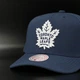 Синяя кепка Mitchell и Ness NHL Toronto Maple Leafs HHSS5370-TMLYYPPPBLUE - изображение 3