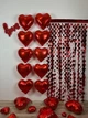 Набор фольгированных шаров для фотозоны Red Hearts Love с гирляндой сердец, красный декор - изображение 2