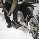 Телескопічна автомобільна лопата для снігу Fiskars X-series ™ 1057187 - изображение 7