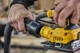 Шліфмашина вібраційна DeWalt 230Вт 14000об/хв 108х115мм амплітуда 1.6мм 1.28кг - зображення 10