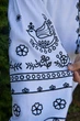 Вышиванка для девочки 110 Белая с черной вышивкой птички - изображение 4