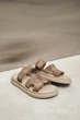 Женские замшевые шлёпки PARADIZE SHOES бежевого цвета в минималистичном стиле на средней подошве 38 размер (стелька 25,2 см) - изображение 1