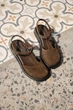 Женские элегантные замшевые босоножки PARADIZE SHOES коричневого цвета с закрытым носком и пряжкой на низкой подошве 38 размер (стелька 24,2 см) - изображение 3