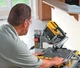 Przecinarka do płytek DeWalt 1600 W 250 mm (D24000-QS) - obraz 2