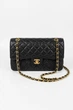 Жіноча сумка під Chanel Classic Double Flap ікра 26*16 см чорна із золотою фурнітурою - изображение 1