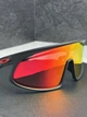 Сонцезахисні окуляри Oakley Resistor OO9484 чорні матові з лінзою Prizm Ruby, спортивний щиток, унісекс, - зображення 9