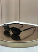 Сонцезахисні окуляри Miu Miu SMU 11ZS чорні прямокутні вузькі ацетатні, сіра лінза, жіночі, - зображення 1