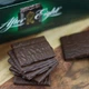 Шоколадные Конфеты Nestle After Eight Dark Mint Thins Мятные 200г - изображение 2