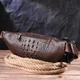 Модна поясна сумка з натуральної шкіри з фактурою під крокодила 21298 Vintage Коричнева - зображення 6
