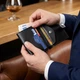 Портмоне вертикальне чоловіче молодіжне з натуральної шкіри SHVIGEL Чорне (bg162fash21) - зображення 2