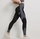 Женский спортивный костюм-тройка: рашгард, лосины и топ Push-up (чёрный с белым) - изображение 6