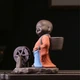 Чайная фигурка Чайный питомец статуэтка Монах с водяным колесом для чайной церемонии Разноцветный (28887) - изображение 3