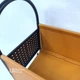 Столик журнальний на колесах зі скляною стільницею 59×34 см, приставний стіл з металевим каркасом та загартованим склом та з кошиком для зберігання аксесуарів для вітальні, спальні та офісу, YM-133-SmokedGlass/Cognac - зображення 7