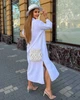 Плаття-сорочка жіноче максі з льону жатки вільного прямого крою з відкладним коміром ґудзиками накладними кишенями та бічними розрізами великих розмірів G&M k-130981 54-56 Розмір колір білий - зображення 4