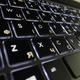 Мобильная рабочая станция Б-класс HP zBook 17 G6 / 17.3" (1920x1080) IPS / Intel Core i7-9750H (6 (12) ядер по 2.6 - 4.5 GHz) / 16 GB DDR4 / 512 GB SSD / nVidia Quadro T1000, 4 GB GDDR5, 128-bit / WebCam / TouchID б/у + Подарок Беспроводная мышь / USB - изображение 6