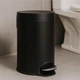 Відро для сміття Hansgrohe AddStoris 41775670 3 л з педаллю, чорний матовий - зображення 2