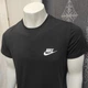 Футболка мужская базовая с белым вышитым логотипом Nike хлопок S черная - изображение 3
