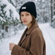 Шапка бини для девушки и парня принт No paint черная демисезонная вязаная акриловая One size теплый головной убор - изображение 2