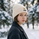 Шапка вязаная бине Bear демисезонная акриловая с принтом мишки светло-бежевая повседневная универсального размера унисекс - изображение 1