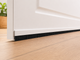 Щітковий самоклеючий ущільнювач для дверей PARKSIDE Brush Seal 100×4,8 см, до 18 мм, чорний на білій основі. - зображення 1