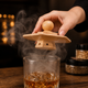 Набор для копчения коктейлей Bartending — бежевый шестигранный смокер из натурального дерева + 8 видов щепы + турбо-зажигалка (полный готовый набор) - изображение 11