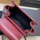 Женская кожаная сумка YSL Mini Nolita красного цвета с золотистой фурнитурой, через плечо, с цепочкой - изображение 8