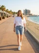 Шорти-бермуди жіночі ASOS Design джинсові з рваністю світло-блакитні W34 50-52 - изображение 3