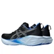 Мужские кроссовки для бега Asics Novablast 5 1011B974-001 43.5 Black-White-Blue - изображение 3